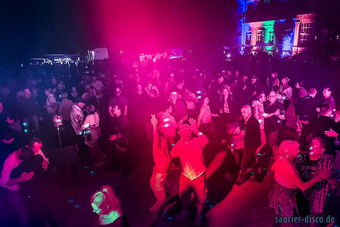 Saurier-Disco, Die Saurier-Disco, Saurierdisco, Disco mit Manny DJ MWJ, Saurier-Musik, Saurier-Sound, Sauriersound, Musik zu jeder Urzeit, Das Original